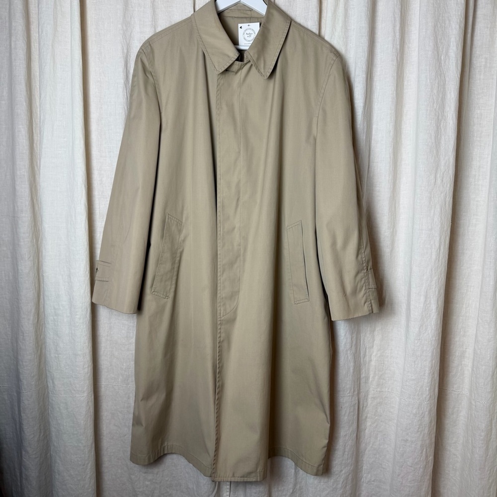 Vintage London Fog Tan Trenchcoat | Classic Unisex Heritage Outerwear | Size 46